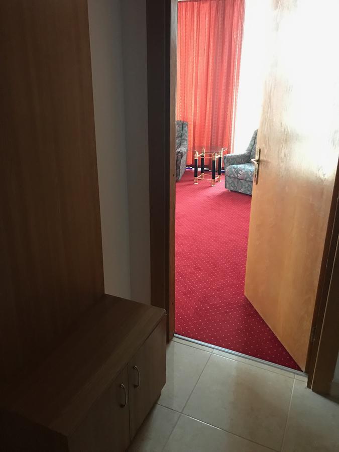 Apartament In Regim Hotelier Бакеу Екстер'єр фото